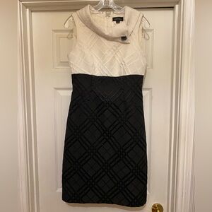 Tahari Women’s Sleeveless Dress. Colors black & white. Size 4
